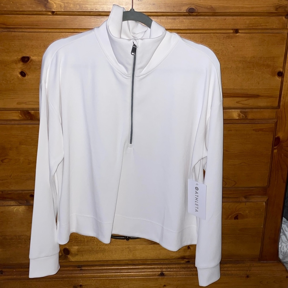 Athleta Seasoft Quarter Zip size large ‼️NEW WITH TAGS‼️
